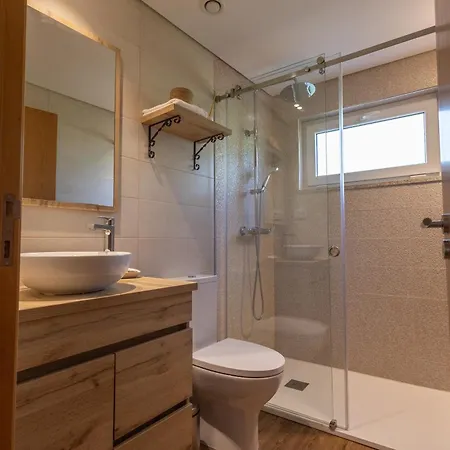 Refugio Oliveiras, Mondim De Bastos