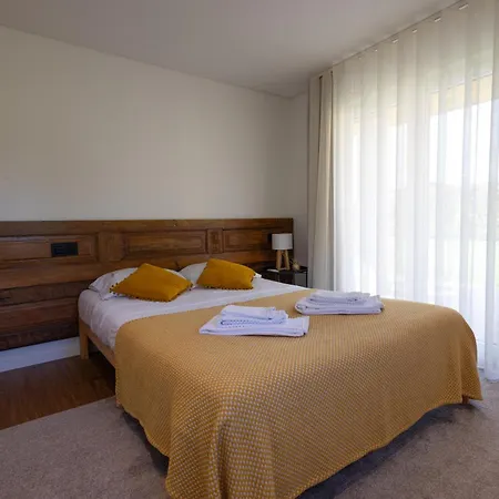 Refugio Oliveiras, Mondim De Bastos * Mondim de Basto