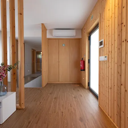 Refugio Oliveiras, Mondim De Bastos