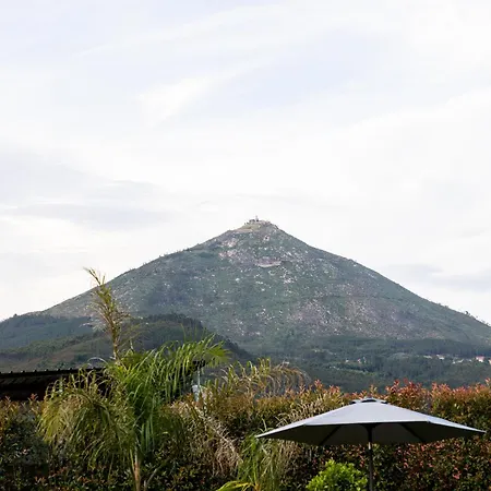 Refugio Oliveiras, Mondim De Bastos