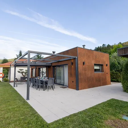 Refugio Oliveiras, Mondim De Bastos *