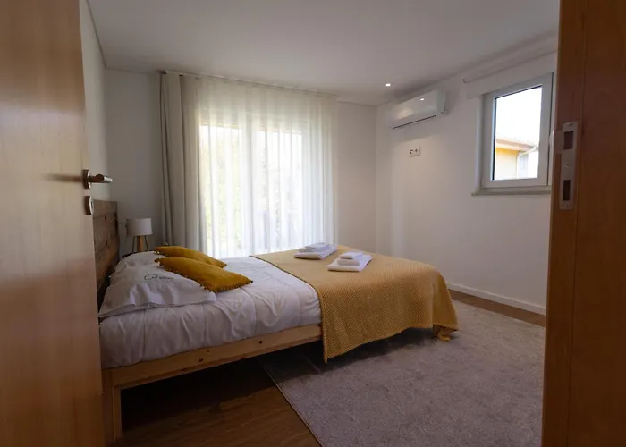 Refugio Oliveiras, Mondim De Bastos