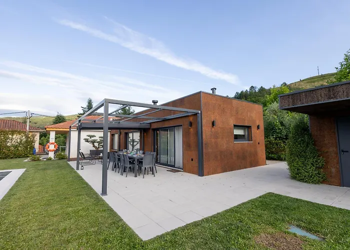 Refugio Oliveiras, Mondim De Bastos *